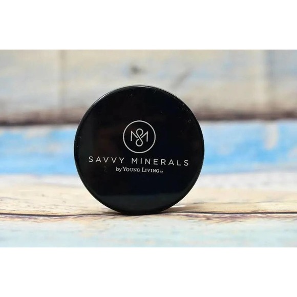 Savvy makeup Dark no. 3- Natural Vegan Compact Foundation - Mineral powder - Picture 1 of 3